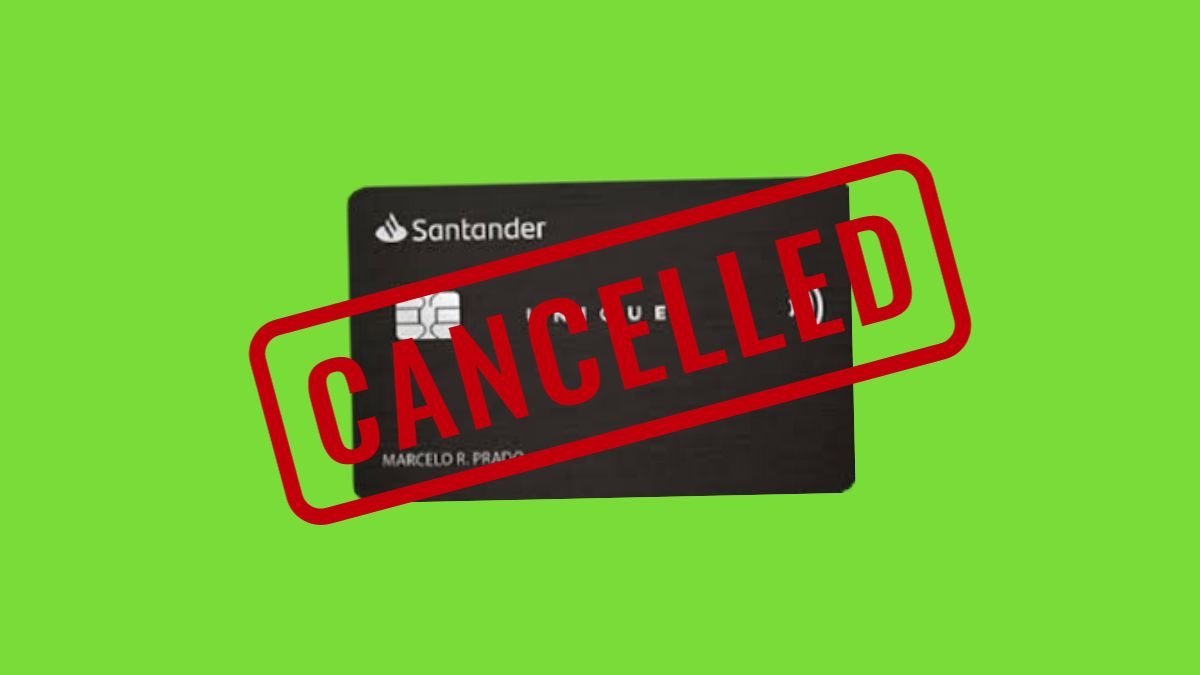 Imagem mostrando cartão após saber como cancelar cartão santander