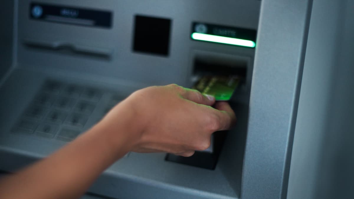 banco pode retirar dinheiro da minha conta